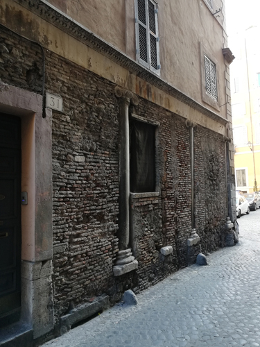 Medieval Roman building