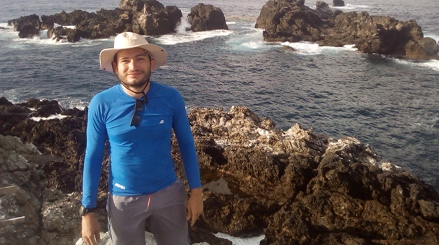 de Melo at the St. Peter and St. Paul islets. He traveled with the Brazilian navy to collect data from the area's seismic station in 2019.