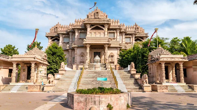 Borij Derasar temple, Gandhinasar, India