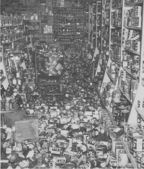 The 1954 earthquake toppled groceries off the shelves in Arcata.